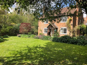 3 bedroom Magical Cottage